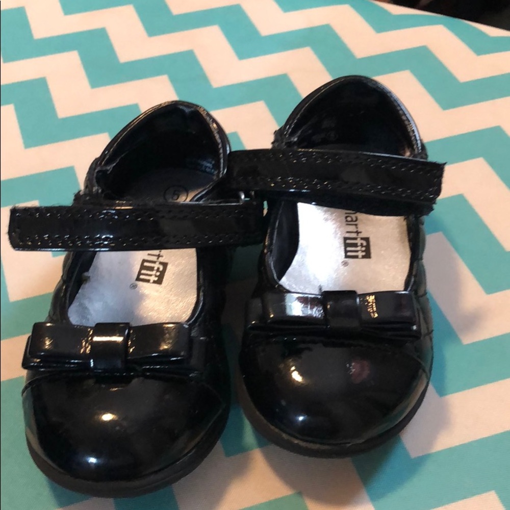 Black toddler dress shoes